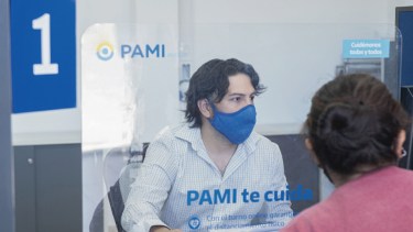 PAMI mantiene el programa Calor Mayor.-