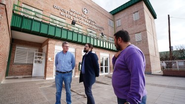 El ministro de Salud Martín Regueiro recibió e pedido del intendente huinculense (Foto: gentileza)