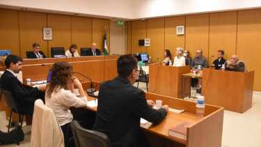 Los fiscales habían pedido prisión preventiva pero los jueces optaron por las tobilleras.