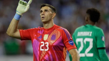 Dibu Martínez, figura clave en la Copa América de la Selección Argentina.