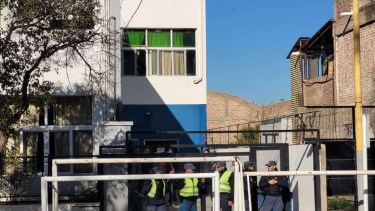 Recrudece el conflicto por los despidos en Centenario. Foto: gentileza ATE.