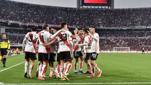 Martín Demichelis define el once para recibir a Lanús: dos debuts y varios nombres en la delantera