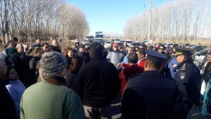 Levantaron los cortes sobre Ruta 7 en Vaca Muerta por una reunión con Tobares