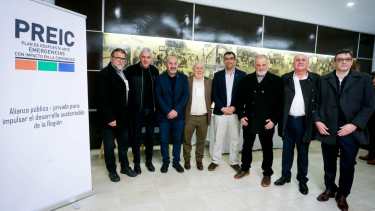 Del acto de inauguración de la sede participaron referentes del polo industrial. Foto: gentileza. 