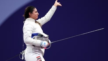 Una esgrimista de Egipto confesó que compitió en los Juegos Olímpicos estando embarazada de siete meses