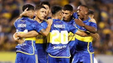 Estudiantes mostró interés en un volante de Boca.