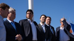 Santa Cruz también pidió por la planta de GNL en Río Negro para que «se haga en la Patagonia»