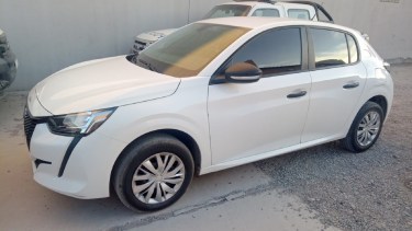  Es de Regina y circulaba por Roca con un auto robado en San Luis.