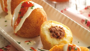 La mejor receta de bombas de papa: crocantes y deliciosas