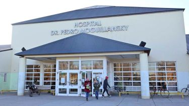 Vuelco sobre Ruta 151, cerca de Cinco Saltos: un hombre está internado y con heridas graves .