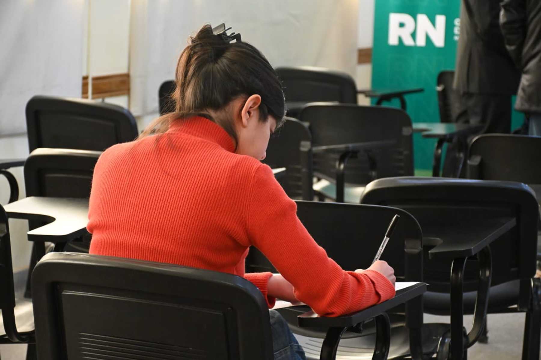 Cerca de 90 inscriptos rinden hoy examen para residencias de Salud en Río Negro