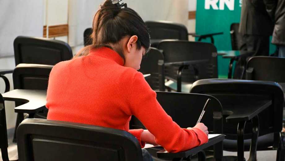 Cerca de 90 inscriptos a residencias en salud están habilitados para rendir hoy en Cipolletti. Foto: Archivo