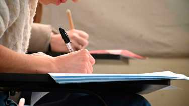 Neuquén abre inscripciones para que estudiantes de los CPEM terminen sus estudios: cómo acceder al plan FinEs