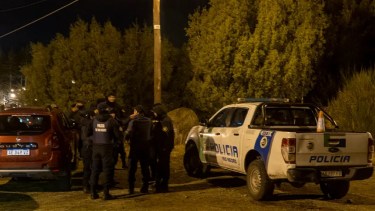 La policía investiga el hallazgo en la zona sur de Bariloche. Foto archivo Marcelo Martínez