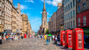 Estafa millonaria | Varados en Escocia: a la espera de los pasajes y un avance que podría destrabar el conflicto