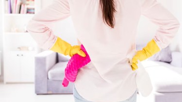 Las empleadas domésticas esperan novedades en sus sueldos de julio 2024.-