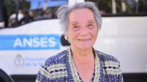 El gobierno oficializó el bono de 70 mil en agosto 2024: importante noticia para jubilados y pensionados