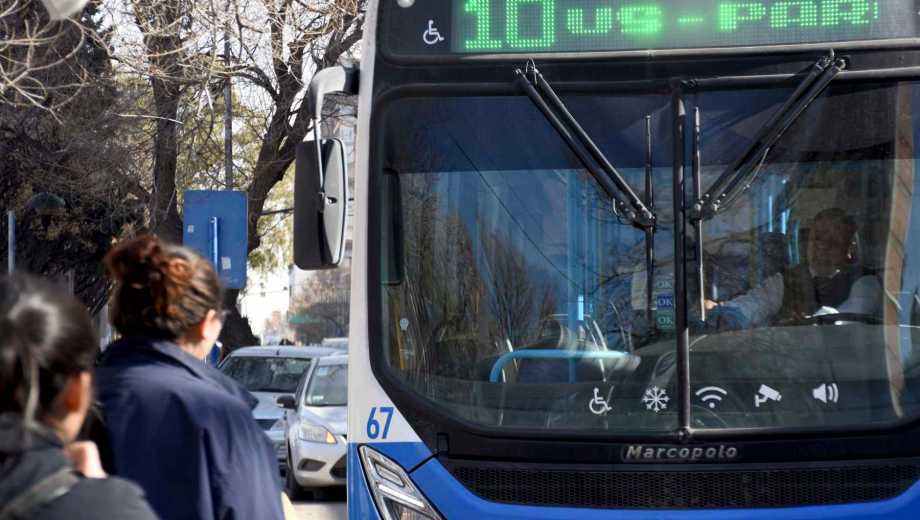 Así funcionarán los colectivos por el feriado de carnaval.  (foto Matías Subat)