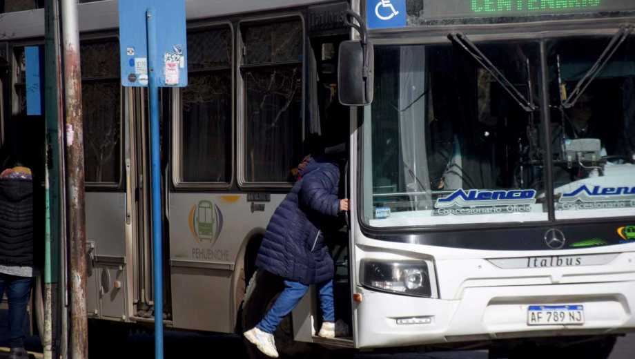 Fallida licitación del transporte público en Centenario. Foto: archivo Matías Subat. 