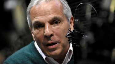 Jorge Sapag en los estudios de Río Negro Radio. Foto: Matías Subat.