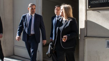 Matías Nicoloni, Soledad Gennari, José Gerez saliendo de una reunión con Patricia Bullrich en julio pasado. (Gentileza)