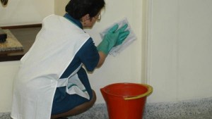 Aumento para empleadas domésticas: cómo queda el sueldo de julio 2024 por mes, para cada categoría