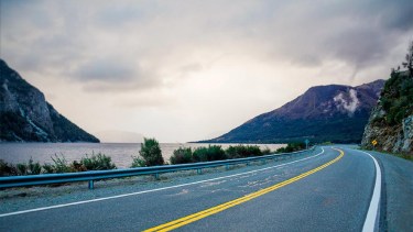 Las rutas cordilleranas ofrecen postales elegidas por los turistas.-