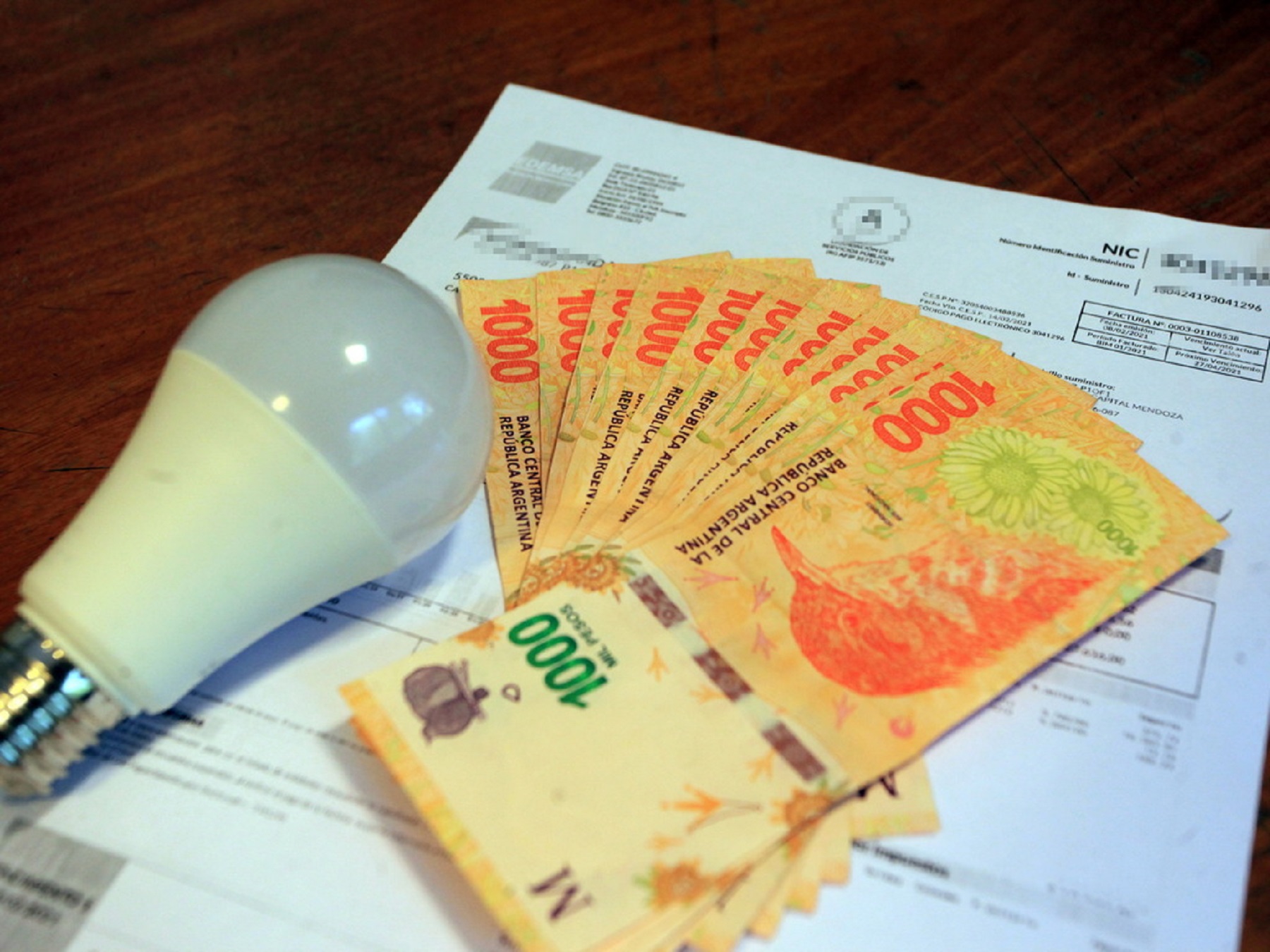 Nación subió los topes para poder tener subsidios a la luez y el gas. 