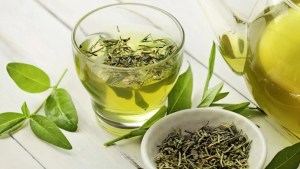 Cómo preparar té verde, la poderosa infusión que ayuda a mejorar la glucosa en sangre