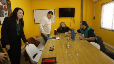 En la Función Publica, gremialistas y funcionarios en el inicio de la negociación con UPCN y ATE. Foto: Pablo Leguizamon