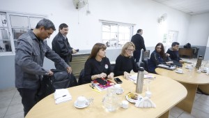 Paritarias en Río Negro: Unter, con mandatos divididos, vota hoy si los docentes vuelven a clases