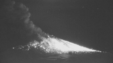 Explosión del volcán Villarrica en Chile: cómo se  sigue la situación desde Neuquén 