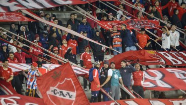 Independiente tendrá capacidad reducida en sus tribunas populares para el encuentro ante River. 