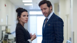 No te pierdas esta serie: Benjamín Vicuña y Gimena Accardi, protagonistas de “La voz ausente»