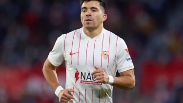 El Huevo Acuña dejará Sevilla en los próximos días y River apareció como una de las opciones. (Archivo)