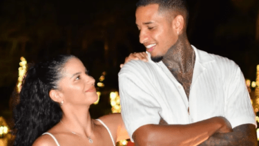 "Me tocó despedir a mi media mitad, al amor de mi vida", escribió Selena.