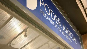 Multaron a un restaurante en Cipolletti y deberán pagar el valor de 780 cafés: qué hicieron