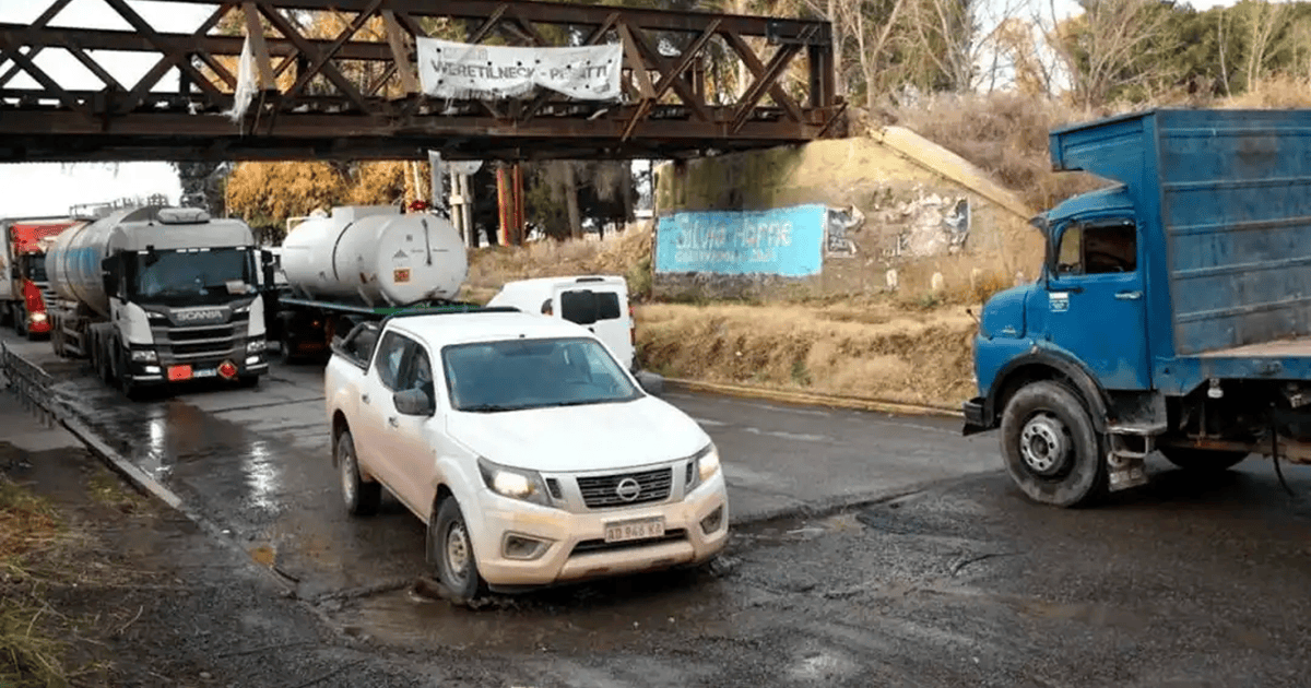 Video | El valle de los pozos: cómo son las Rutas 22 y 151 en el sector ...