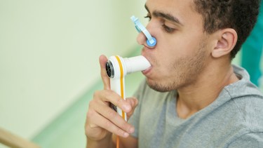 La EPOC debería ser una prioridad en salud pública porque aumenta su prevalencia 