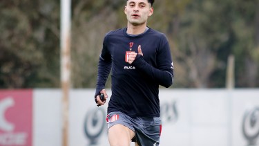 Javier Altamirano vuelve a los entrenamientos en Estudiantes tras recibir el alta médica