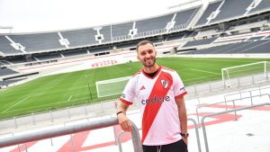 Pezzella tuvo su presentación en River: «Gallardo es el responsable de que yo esté acá»