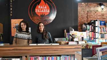 Las librerías de Neuquén se preparan para la Feria del Libro. Foto: Florencia Salto