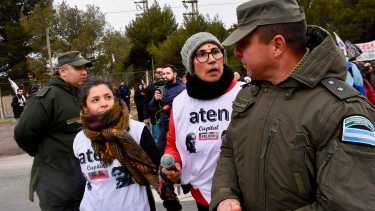 Los docentes de Neuquén seguiràn con medidas de fuerza. Foto Matías Subat