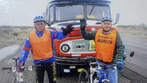 Roberto y sus aventuras a pedal: siete viajes en bicicleta de Regina a la Virgen de San Nicolás