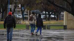 Viento en el Alto Valle este sábado y lluvia en la cordillera, ¿nieve en Neuquén y Río Negro este fin de semana?