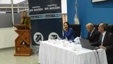 La intendenta María Emilia Soria destacó la búsqueda de "equilibrio" entre ingresos y gastos para el 2025 en Roca. (Foto: Andrés Maripe)