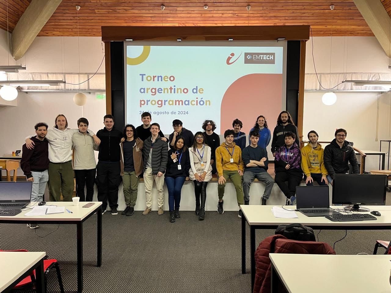 Estudiantes de la UNRN Sede Andina.