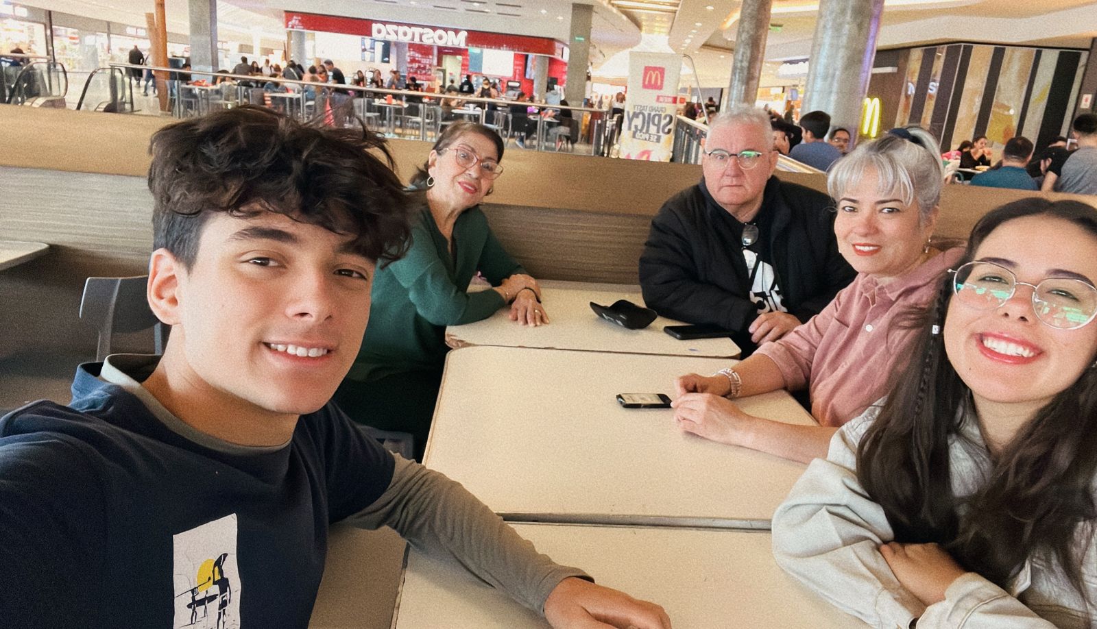 Un recuerdo de familia, en una salida de shopping por Neuquén. 