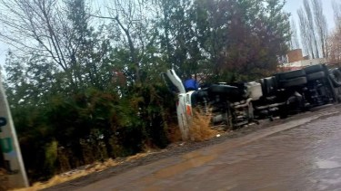 El camión siniestrado. Foto: gentileza Inforo. 