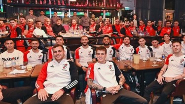 El plantel de River compartió una cena en la previa del cruce ante Newell´s. Foto: @RiverPlate.